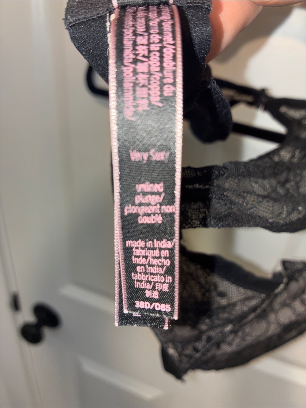 Victoria Secret Black Lace Sheer Bralette with underwire - Picture 4 of 4